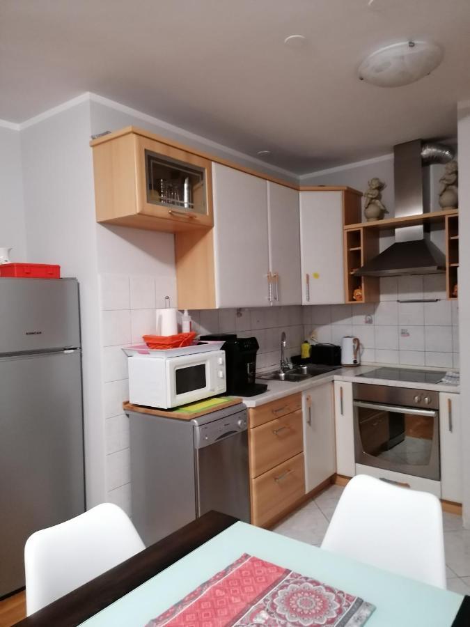 Apartman Laura Galileo Blizu Centra I Plaze Makarska Exterior foto